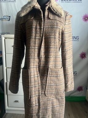 Old Navy Tan Plaid Trench Coat with Faux Fur Collar